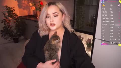 Snapshot of irena_barr18 chatting on 09.21.25 Irena Barr online show from 09.21.25