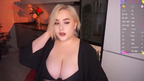 Snapshot of irena_barr18 chatting on 10.18.25 Irena Barr online show from 10.18.25