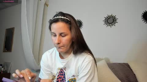 Snapshot of irina_05 chatting on 12.20.25 IRINA online show from 12.20.25