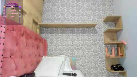 Snapshot of iris_charlotte chatting on 02.12.26 Hot Charlotte online show from 02.12.26