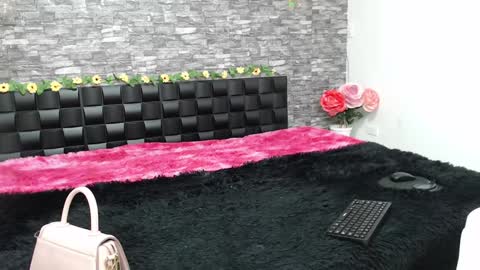 Snapshot of iris_joi chatting on 01.22.25 Iirs online show from 01.22.25