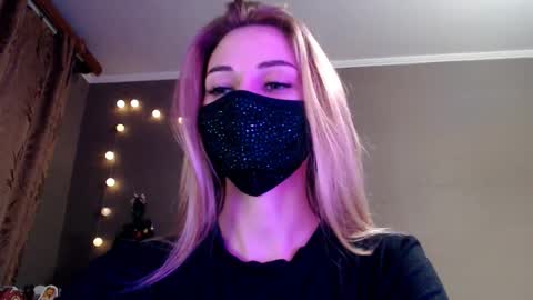 Lily online show from 12.19.25