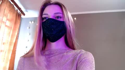 Lily online show from 05.08.26