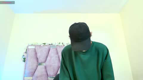 Snapshot of iris_mandarinne chatting on 12.15.25 Iris online show from 12.15.25