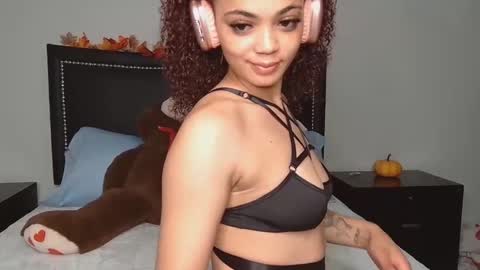 Iris  online show from 11.01.25