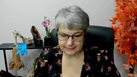 I R I S online show from 12.03.24