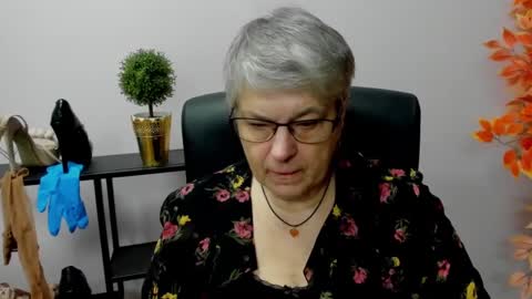 I R I S online show from 01.07.25