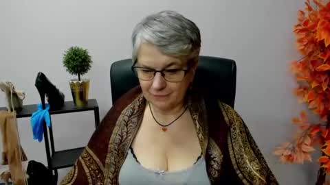 I R I S online show from 01.29.25