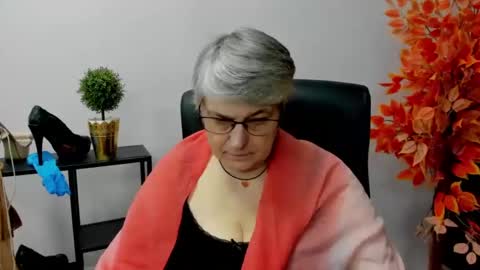 I R I S online show from 02.03.25