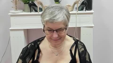 I R I S online show from 03.18.26