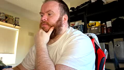 Snapshot of irishdaddy24 chatting on 12.15.25 twitter theirishman205 online show from 12.15.25