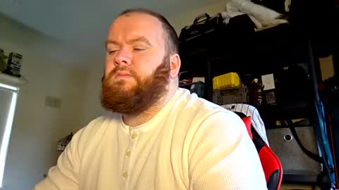 Snapshot of irishdaddy24 chatting on 01.10.26 twitter theirishman205 online show from 01.10.26