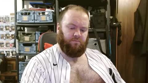 Snapshot of irishdaddy24 chatting on 02.02.26 twitter theirishman205 online show from 02.02.26