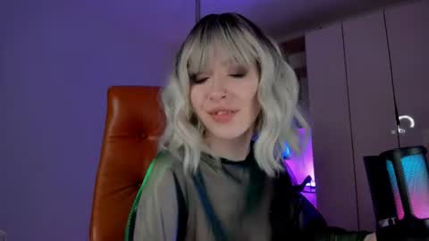 Snapshot of irisice chatting on 06.10.26 Miss Iris Fansly Miss Iris new inst. online show from 06.10.26
