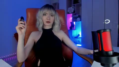 Snapshot of irisice chatting on 06.23.26 Miss Iris Fansly Miss Iris new inst. online show from 06.23.26