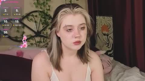 Snapshot of irissocute chatting on 11.20.25 I am Cutie Iris3 online show from 11.20.25