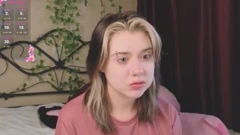 Snapshot of irissocute chatting on 11.29.25 I am Cutie Iris3 online show from 11.29.25