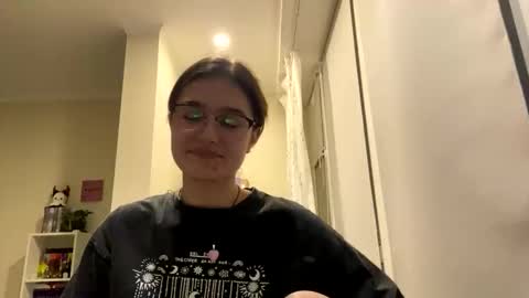Snapshot of irisss31 chatting on 05.21.26 irisss31 online show from 05.21.26