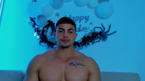 Snapshot of iron_coleman chatting on 10.28.25 Iron online show from 10.28.25