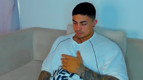 Snapshot of iron_coleman chatting on 11.18.25 Iron online show from 11.18.25