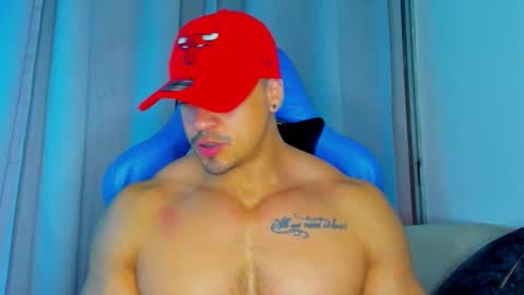 Snapshot of iron_coleman chatting on 11.22.25 Iron online show from 11.22.25