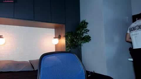 Iron Tous online show from 03.01.26