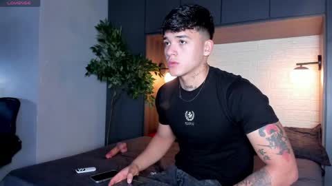 Iron Tous online show from 04.10.26