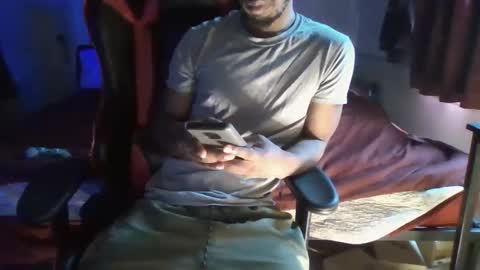 Snapshot of ironcogking chatting on 10.14.25 SexEngine88 online show from 10.14.25