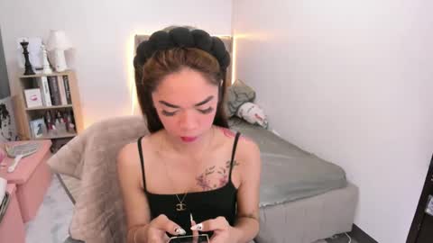 Kylie Babaeng di para sa lahat online show from 01.14.25