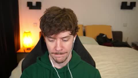 Snapshot of ironthud chatting on 10.05.25 Sam online show from 10.05.25