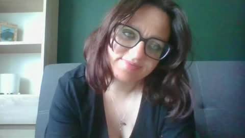 Snapshot of irresistibleparis chatting on 05.20.26 Paris online show from 05.20.26