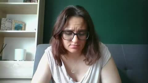 Snapshot of irresistibleparis chatting on 06.18.26 Paris online show from 06.18.26