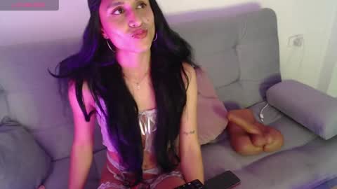 Isabella Hall online show from 02.20.25