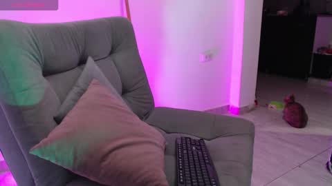 Snapshot of isa_hall chatting on 01.13.26 Isabella Hall online show from 01.13.26