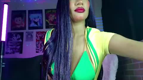Snapshot of isa_hotwife chatting on 06.29.26 isa_hotwife online show from 06.29.26