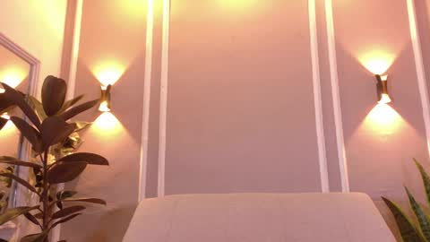 Isabella online show from 04.06.26