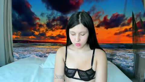 Snapshot of isa_leo chatting on 11.29.25 Isa and Leo online show from 11.29.25