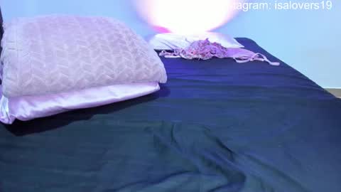 ISA LOVERS online show from 01.21.25