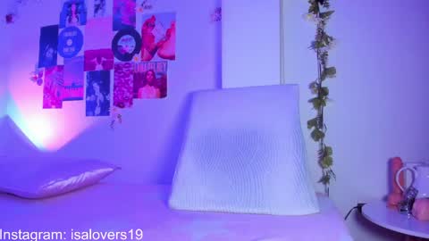 ISA LOVERS online show from 04.19.26