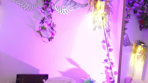 Snapshot of isa_nixon chatting on 11.30.25 Isabella online show from 11.30.25