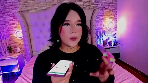 isa_queen_ts online show from 10.21.25