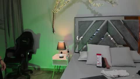 ISA ROUSE  online show from 11.19.25