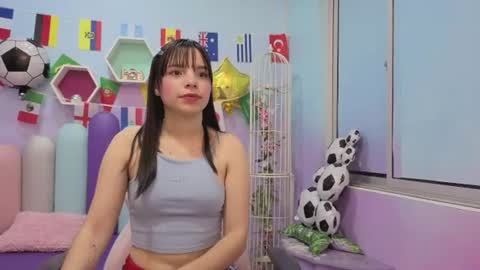 Isaa Skinny  online show from 07.10.26