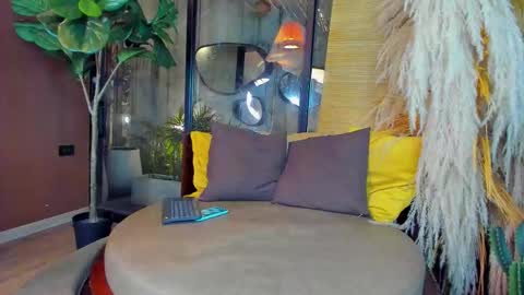 isaac_grimm online show from 12.01.25