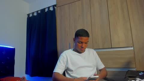 isaac_master77 online show from 11.11.25