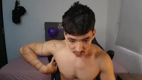 muscle isaac online show from 06.08.26