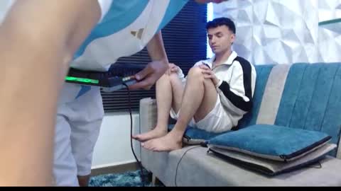 Snapshot of isaac_tan chatting on 09.21.25 Isaac tan online show from 09.21.25