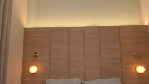 Snapshot of isabel_millher chatting on 11.15.25 Isa online show from 11.15.25