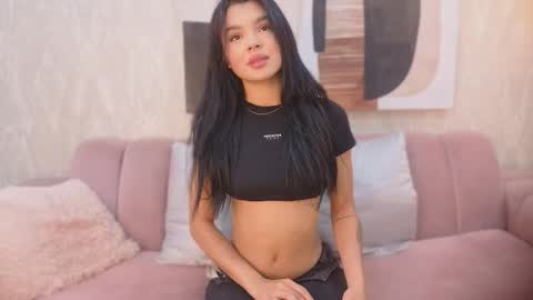 Snapshot of isabela_clark_ chatting on 02.25.26 isabela online show from 02.25.26