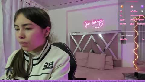 Snapshot of isabela_tay chatting on 11.14.25 ISABELA online show from 11.14.25